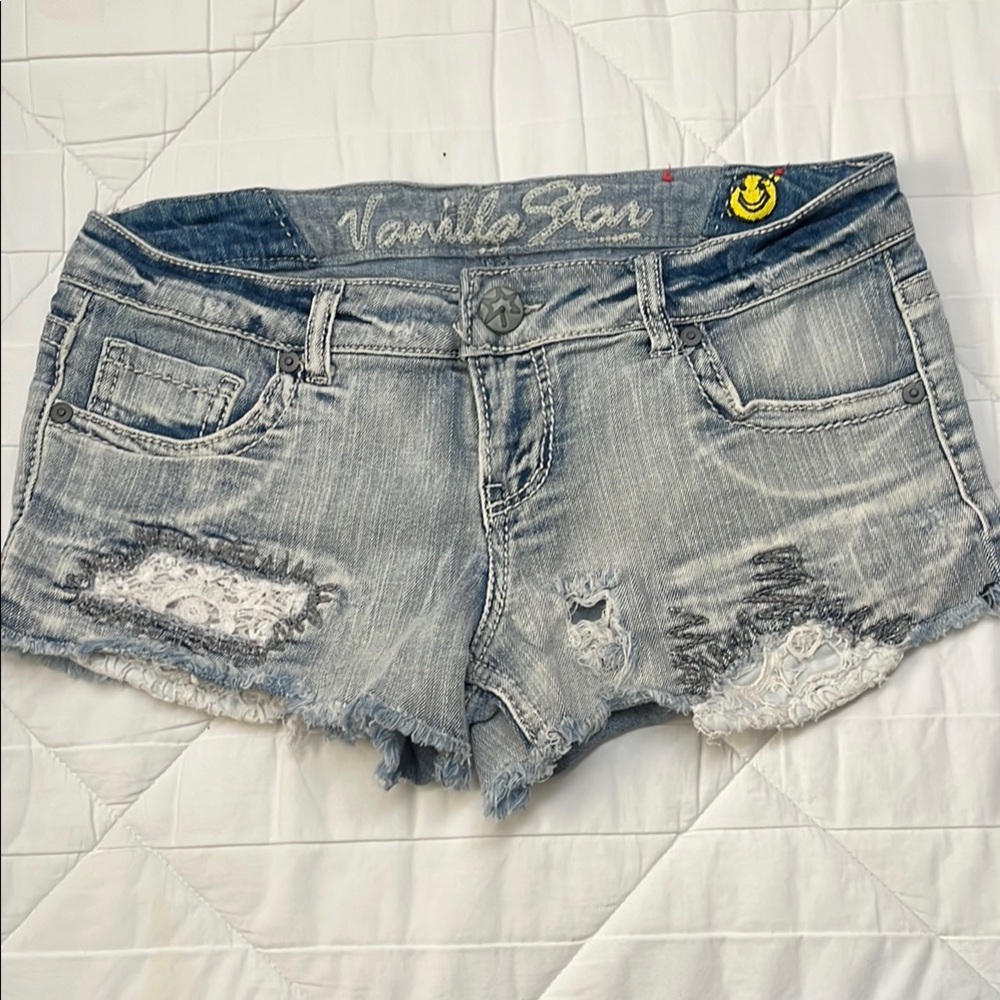 Vanilla Star Women's Light Blue Denim Shorts